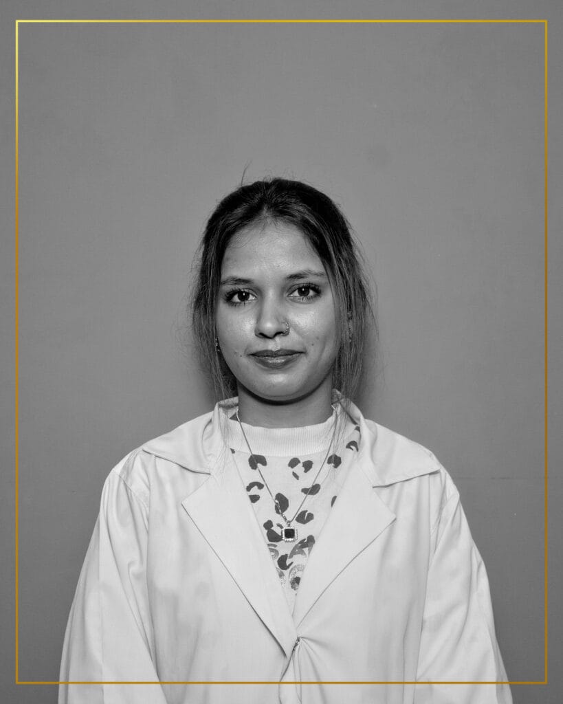 H One Saloon female employee